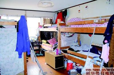 集裝箱房掛衣服怎么掛好